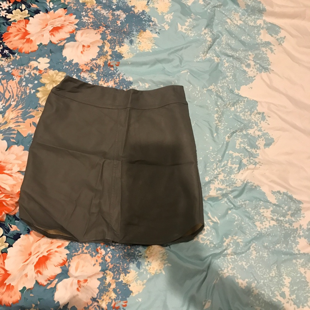 grey leather mini skirt